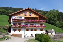Farmhouse Hotel Veltierhof