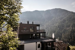 Aois	Apartments Aois 4 elements suites