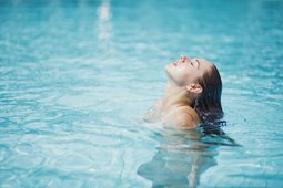 Schwimmbad und Wellness Acquarena
