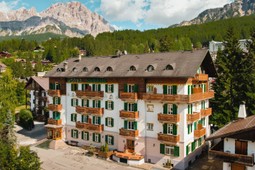 Hotel Serena Cortina