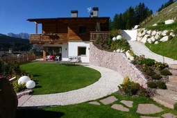 Ferienwohnungen Cësa Antermejes