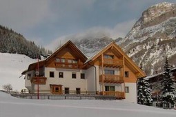 Farmhouse apartments L'Sciadà