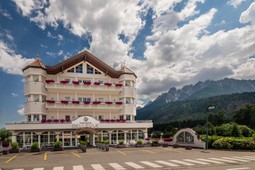 Parkhotel  Bellevue