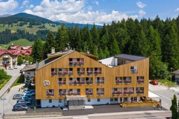 Hotel Dolomiten
