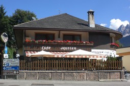 Rooms with breakfast Café Marlen