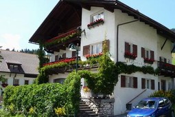 Rooms + Apartments Peter