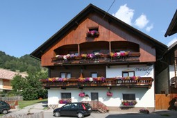 Rooms + Apartments Oberweberhof
