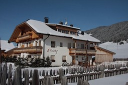 Farmhouse Hotel + Apartments Weberhof - Haus Kahn