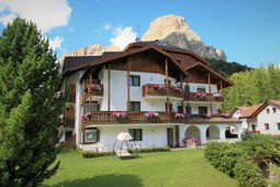 Apartments Pera Ciaslat