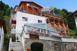 Garni-Hotel + Appartamenti Das Moriggl