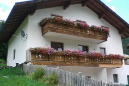 Farmhouse B&B + Apartments Sesvennahof