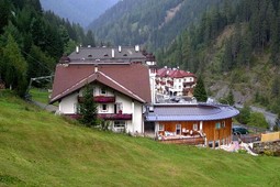 Garni Dalliada Hof