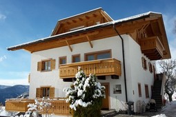 Farmhouse B&B Tratterhof