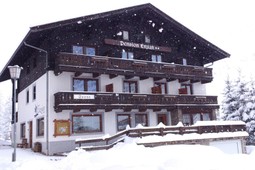 Bed & Breakfast Pensione Enzian