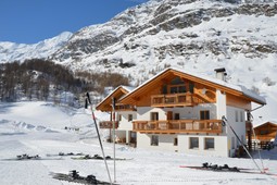 B&B + Ferienwohnungen auf dem Bauernhof Dicktnerhof