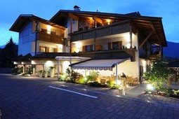Hotel FleurAlp
