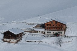 Farmhouse apartments Ortlerhof