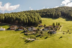 Hotel + Residence Taser Alm