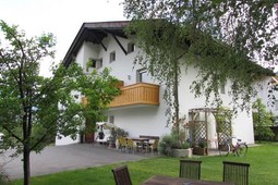 Rooms + Apartments Haus Bernhart