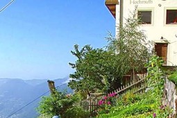 Gasthof (Small hotel) Hochmuth