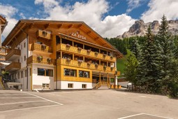 Hotel La Stüa