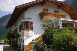 B&B + Ferienwohnungen auf dem Bauernhof Jägerheim