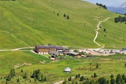 Berghotel Jochgrimm - Your Home in the Dolomites