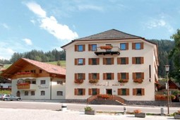 Gasthof (Albergo) Al Cavallino Bianco