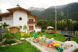 Farmhouse apartments Huterhof