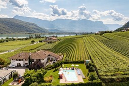 Garni-Hotel Kalterer See Hof