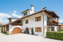 Farmhouse apartments Burgunderhof