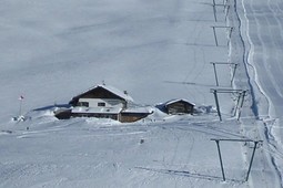 Mountain hut Feltuner Hütte