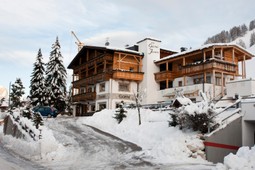 Garni + Appartamenti Jasmin