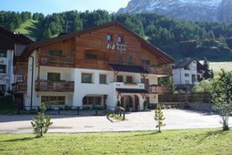 B&B + Ferienwohnungen Forcelles