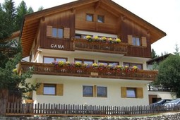B&B + Ferienwohnungen Gana