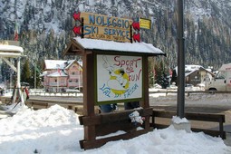 Noleggio sci Sport and Fun Val di Fassa