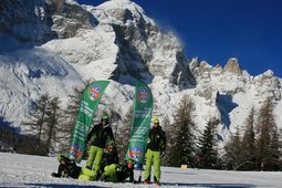 Italian ski and snowboard school Funny Ski
