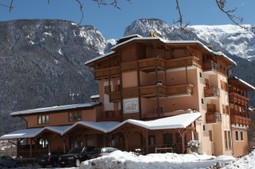 Hotel Job