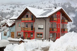 B&B + Apartments Baita Scaia