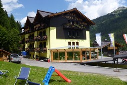B&B (Garni)-Hotel Cime d'Oro