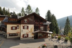Ferienwohnungen Chalet dei Pini
