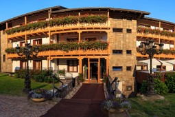 Olympic Regina Hotel