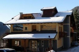 Hotel Veduta dell'Adamello