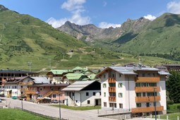 Apartments Botton d'Oro