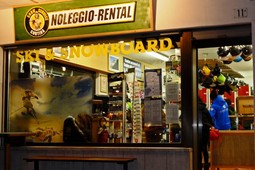 Noleggio sci Snow Service 2