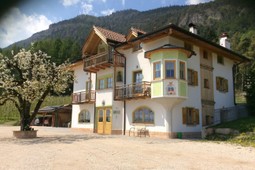 B&B + Appartamenti in agriturismo Maso Tafol
