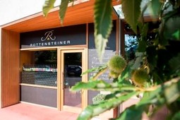 Azienda vinicola Tenuta Hans Rottensteiner