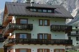 Ferienwohnungen Cà Enrosadira