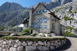Rifugio con camere Celso Gilberti