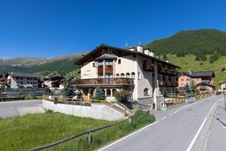 Hotel Flora